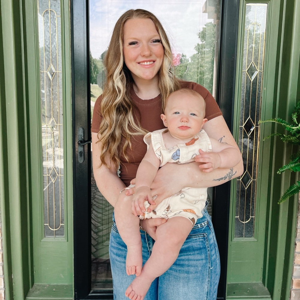 Meet your Posher, Charli